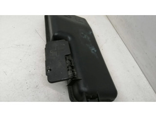 Крышка блока предохранителей 30728133 Volvo XC70