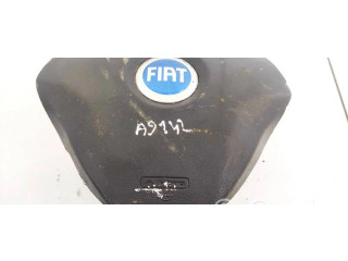 Подушка безопасности водителя 70043040 Fiat Grande Punto