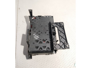 Pojistková skříňka 7L0937548C Audi Q7 4L 2009