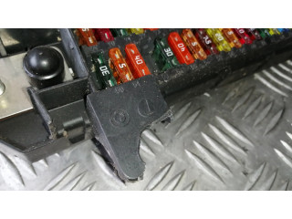 Pojistková skříňka 9138830 BMW 5 E60 E61 2006