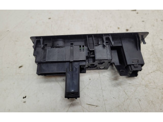 Блок управления климат-контролем    Volkswagen Transporter  Caravelle T5