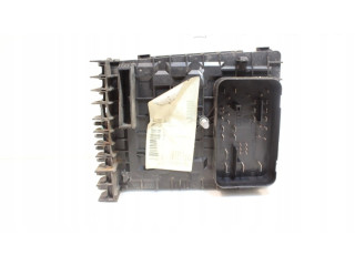 Блок предохранителей Volkswagen Touran I