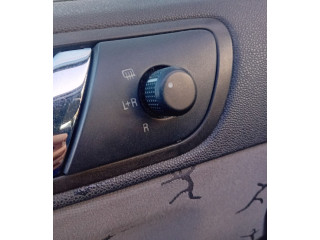 Зеркало электрическое        Skoda Fabia Mk1 (6Y)  1999 - 2007 года   