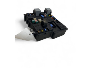 Блок предохранителей 31473770   Volvo XC90    