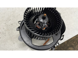 Вентилятор печки 5Q2819021C Audi Q3 F3