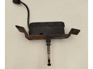 Моторчик стеклоочистителя 8620960, 8620960    Volvo V70