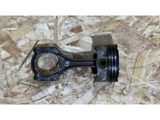 Píst 7843123704, 111213686 BMW 5 F10 F11 pro benzínový motor 4.4