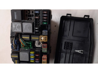   Pojistková skříňka 157T14A481BA   Ford Mondeo Mk III 2004