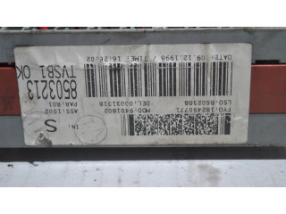 Блок предохранителей 9401802 Volvo S60