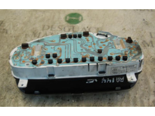 Панель приборов Mitsubishi Carisma