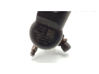 Форсунка 166006212R, H8201100113    Mercedes-Benz A W176   