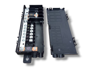 Ящик предохранителей (комплект) HX7314516AA, 301191801 Jaguar XE