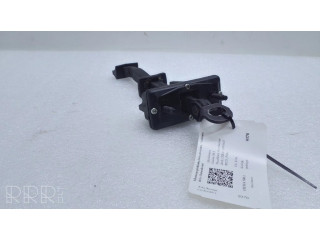 Ограничитель открытия двери