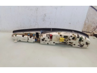 Přístrojová deska Audi A6 S6 C4 4A 1996 88311219