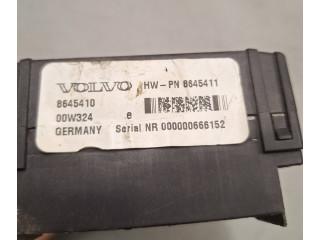 Блок предохранителей 8645410, 8645411 Volvo V70