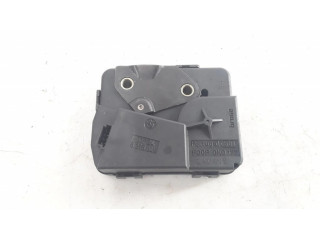 Замок заднего стекла