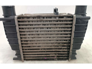 Интеркулер  8200471885   Renault Clio III 