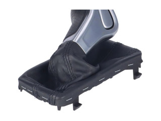 Vstřikovací lišta 4L1713139AK   Audi Q7 4L     