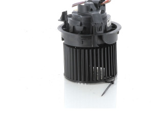 Вентилятор печки    272101005R, Q0-3791V   Renault Clio IV