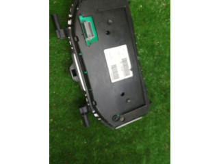 Панель приборов 8200628781H   Renault Clio III       