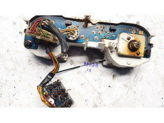 Přístrojová deska Mitsubishi Pajero 1984 769070229