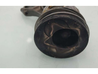  Поршень с шатуном    Skoda Octavia Mk2 (1Z)  