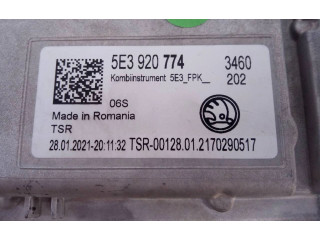 Панель приборов 5E3920774 Skoda Octavia Mk4