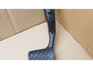 Тормозная педаль