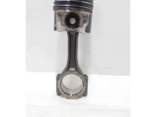  Поршень с шатуном  03L101t, 250211  Volkswagen PASSAT B7  