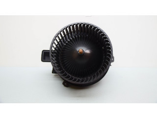 Вентилятор печки 4M2820021B, C25057100 Audi Q5 SQ5