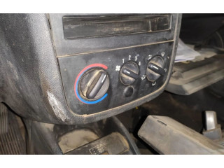Блок управления климат-контролем Opel Combo C