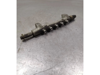 Vstřikovací lišta 03H09143   Nissan Navara D40    Yd25ddti 