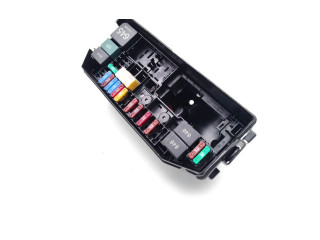 Блок предохранителей Audi A1