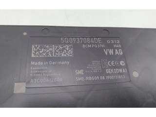 Блок управления 5Q0937084DE, 5Q0937084DH   Audi A1