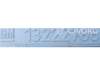 Pojistková skříňka 13222786 Opel Zafira C 2013