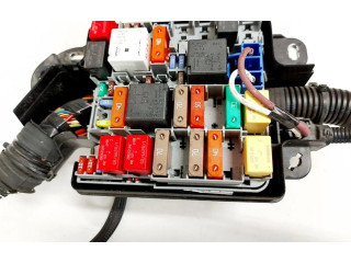 Блок предохранителей  51890355   Fiat 500L    