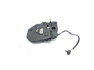 Zámek zadních dveří 2k0827426c, 2k0827426 Volkswagen Caddy 2010