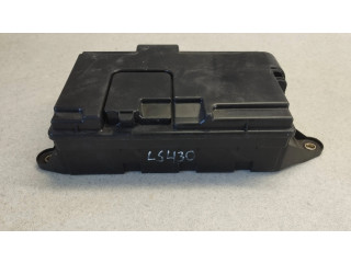 Блок предохранителей 82670-50072   Lexus LS 430    