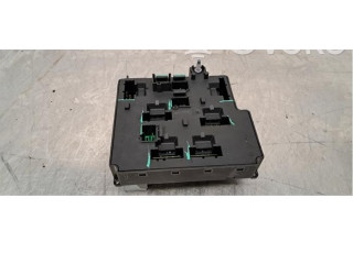 Блок предохранителей  31473770   Volvo XC90    