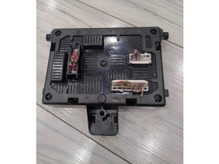 Блок комфорта 8201054119 Renault Clio III