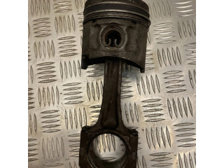 Píst 620 Mitsubishi Pajero pro naftový motor 2.8