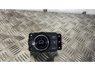 Радио/ проигрыватель CD/DVD / навигация