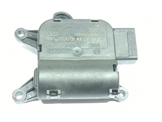 Радиатор охлаждающей жидкости 1K0907511B, 0132801341 Volkswagen Golf VI 2008 - 2013 года