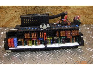 Блок предохранителей 8364542 BMW X3 E83