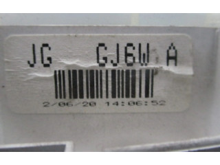 Панель приборов Mazda 626