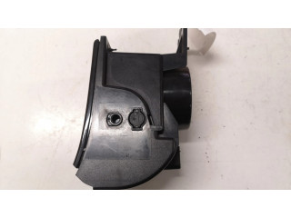 Передний держатель чашки