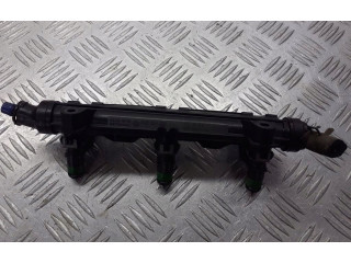 Топливная рампа 03E133320   Skoda Fabia Mk1 (6Y)  