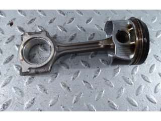  Поршень с шатуном  120103274R, 121003320R  Dacia Sandero III  