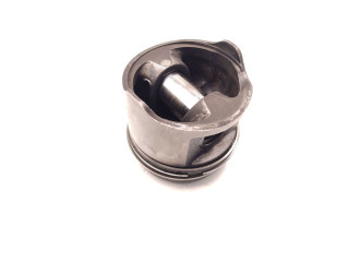 Píst TD25 Nissan PickUp TD25