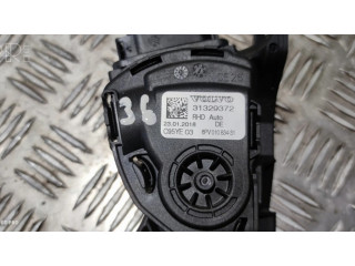 Педаль акселератора